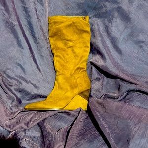 Jessica Simpson wedged heel boot